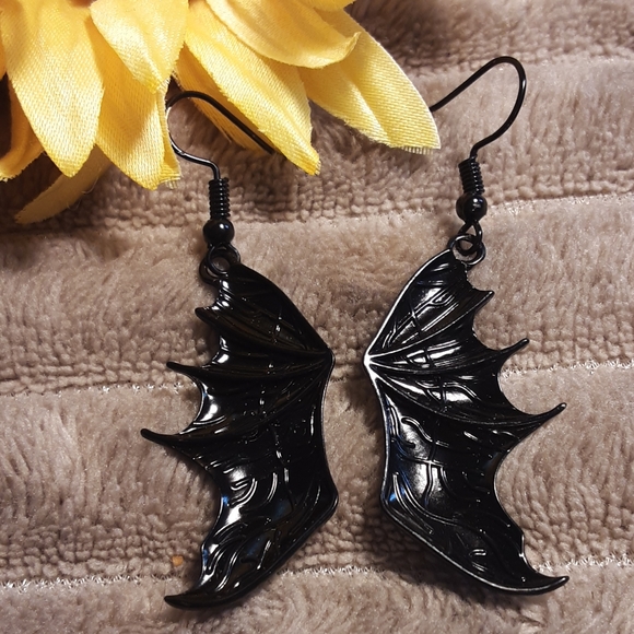 Handmade Bat Wing /Dragon Wing Earrings - Picture 2 of 3